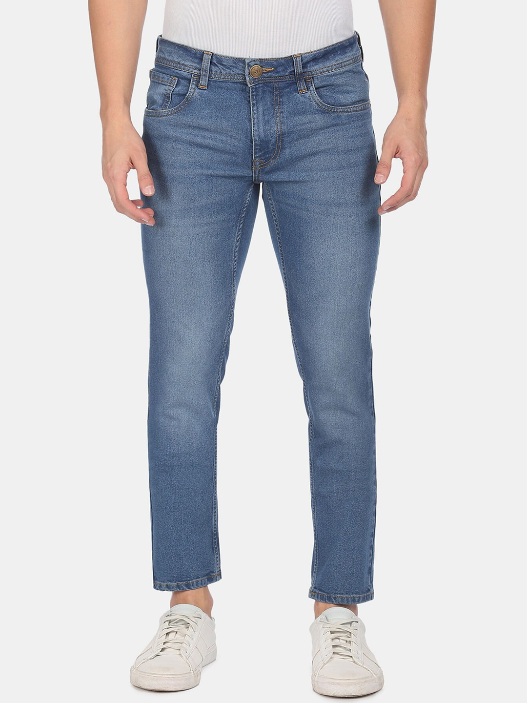 

Ruggers Men Blue Slim Fit Light Fade Jeans
