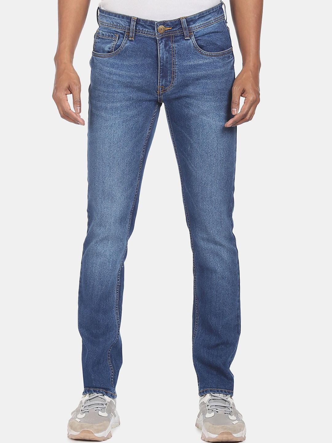 

Ruggers Men Blue Slim Fit Light Fade Jeans