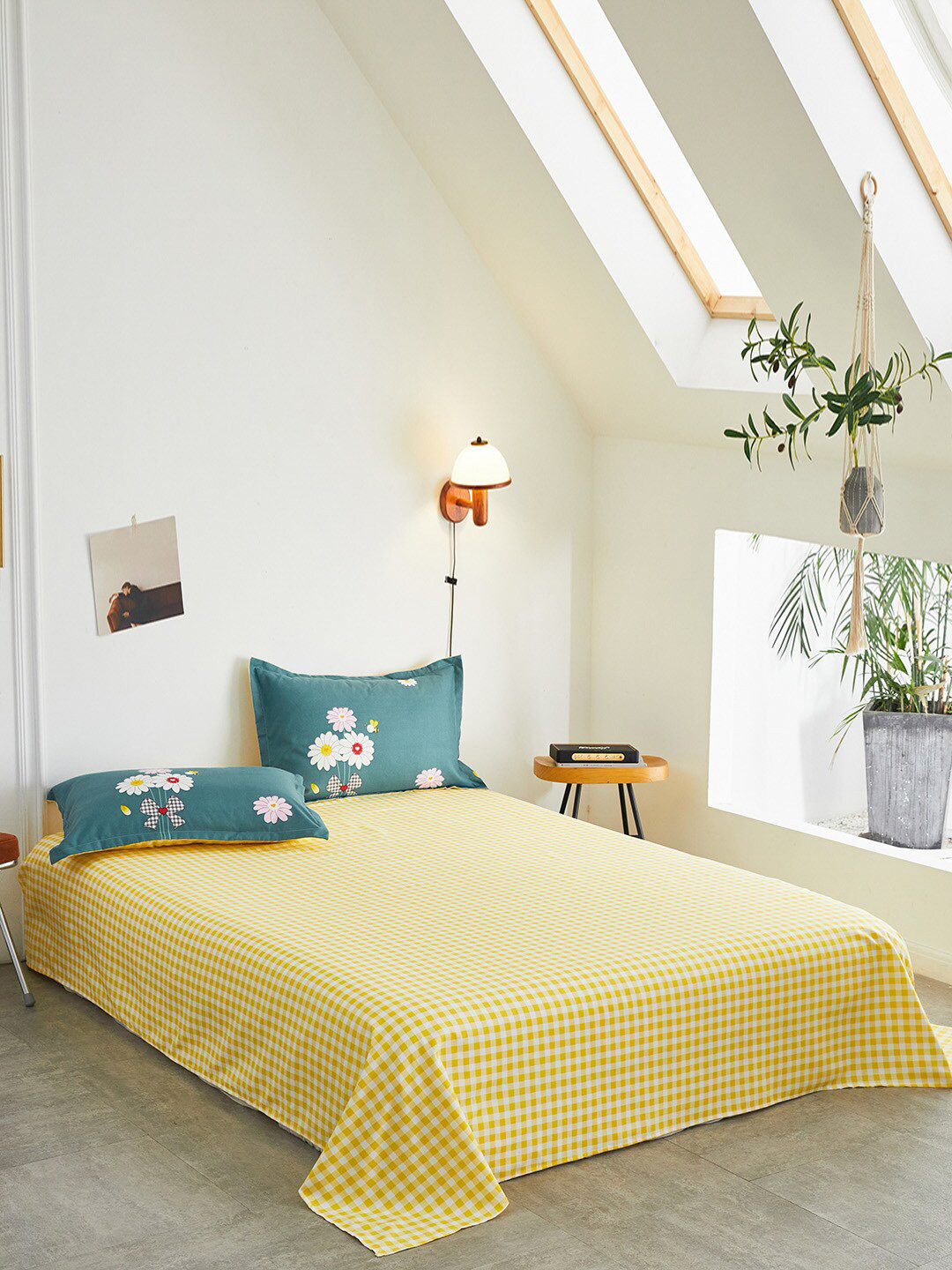 

JC Collection Yellow & Teal Green Printed Bedding Set