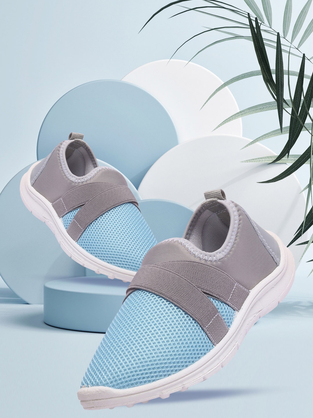 

FAST TRAX Unisex Kids Grey Colourblocked Slip-On Sneakers
