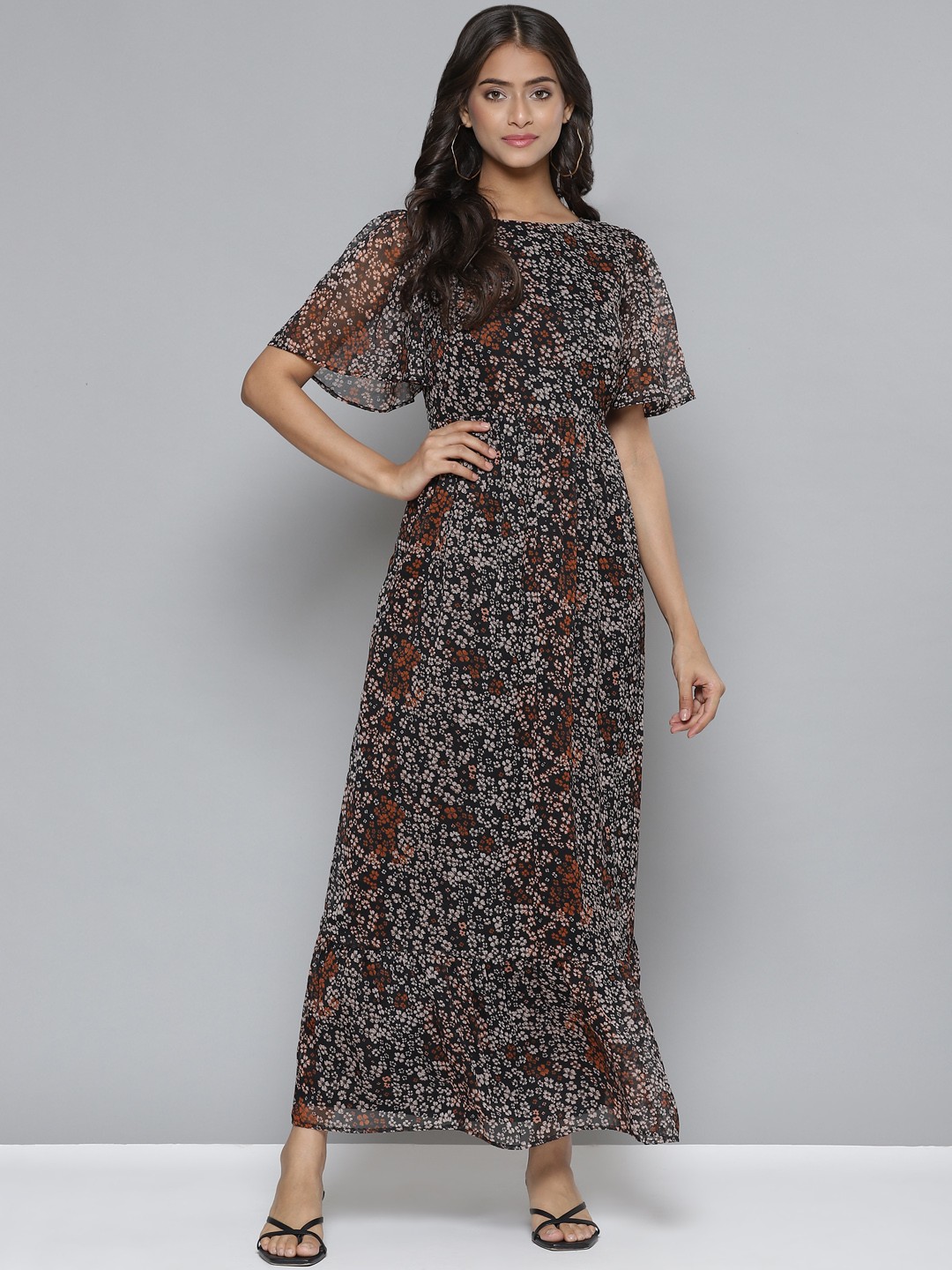 

Femella Black & Off White Floral Print Maxi Dress