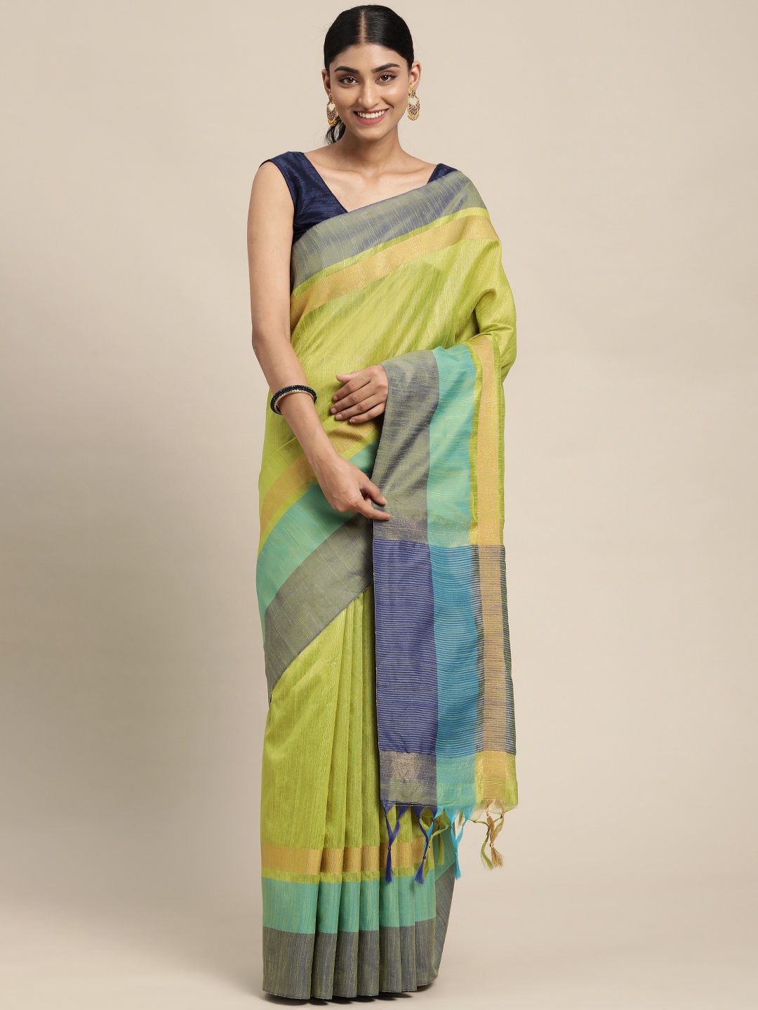 

Mitera Lime Green Silk Blend Saree With Contrast Pallu