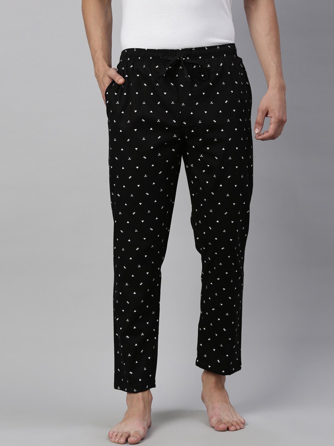 

Joven Men Black & White Printed Pure Combed Cotton Lounge Pants