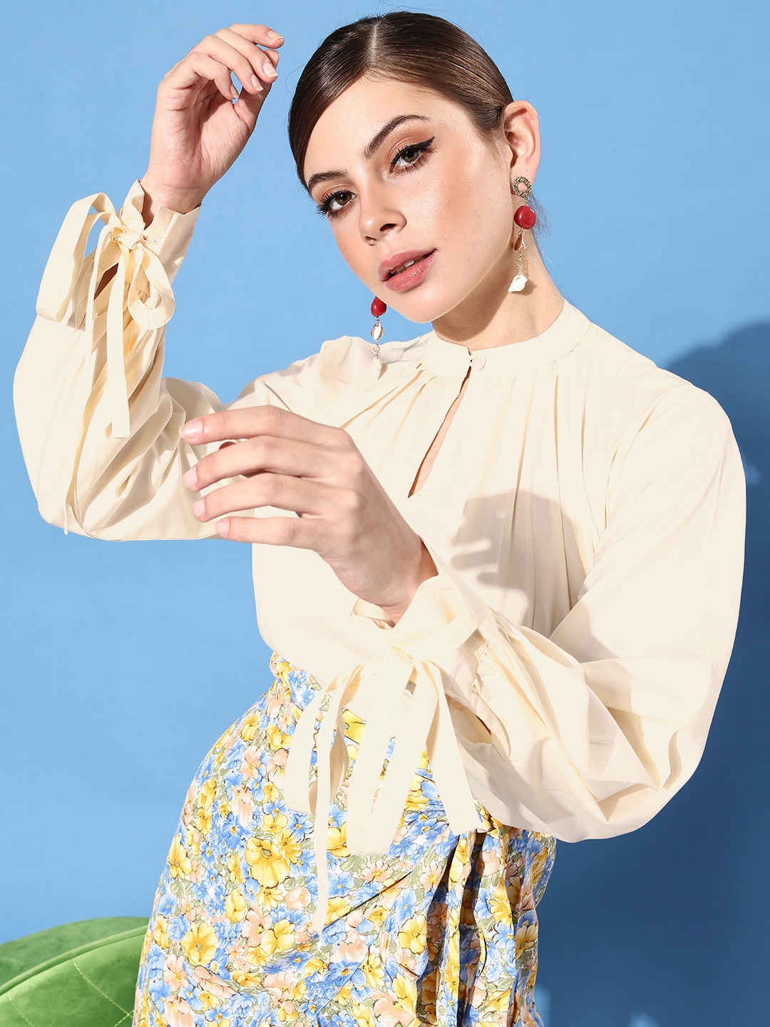 

StyleCast Beige Solid Volume Play Top