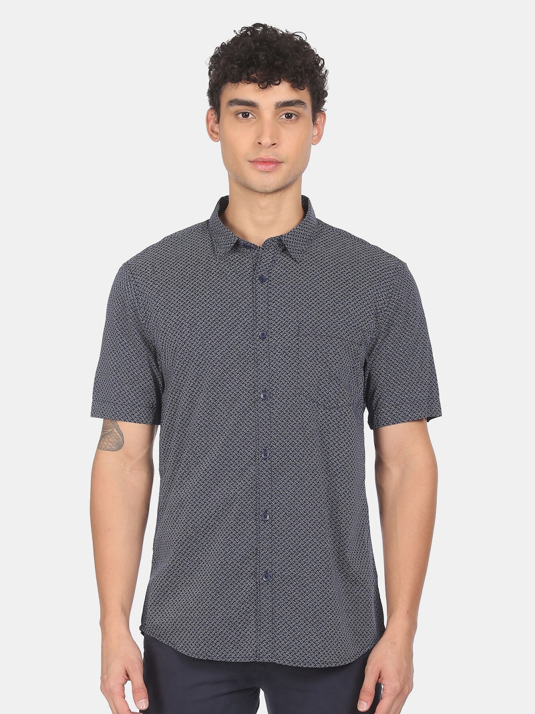 

Ruggers Men Blue Printed Casual Shirt