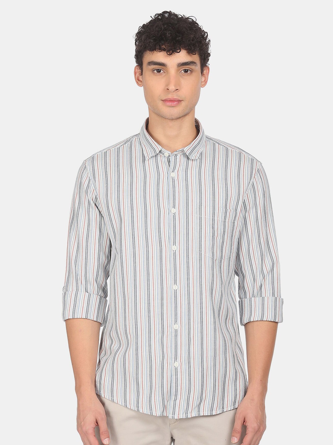 

Ruggers Men White & Grey Striped Casual Shirt