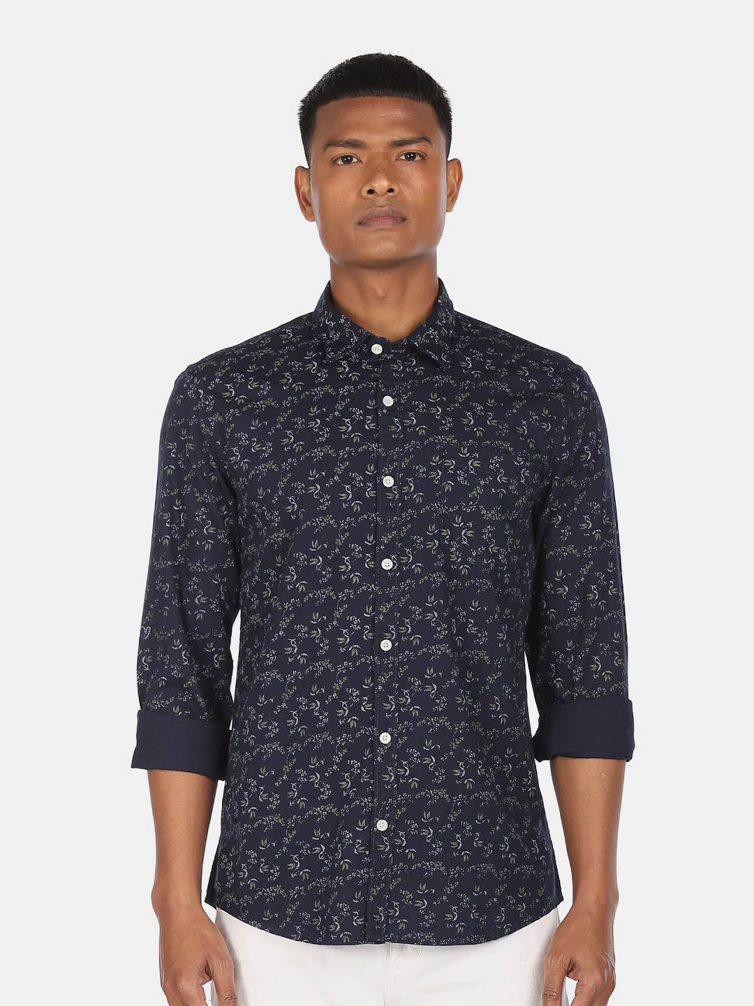 

Ruggers Men Blue Printed Casual Shirt