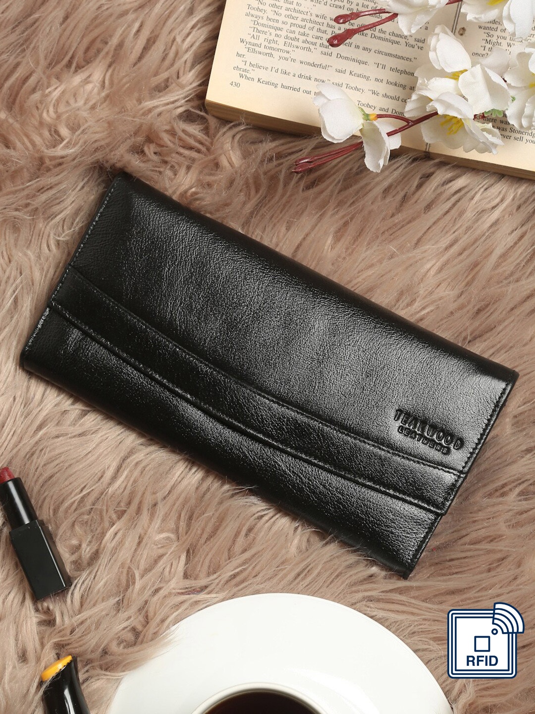 

Teakwood Leathers Women Black Solid Leather Two Fold Wallet