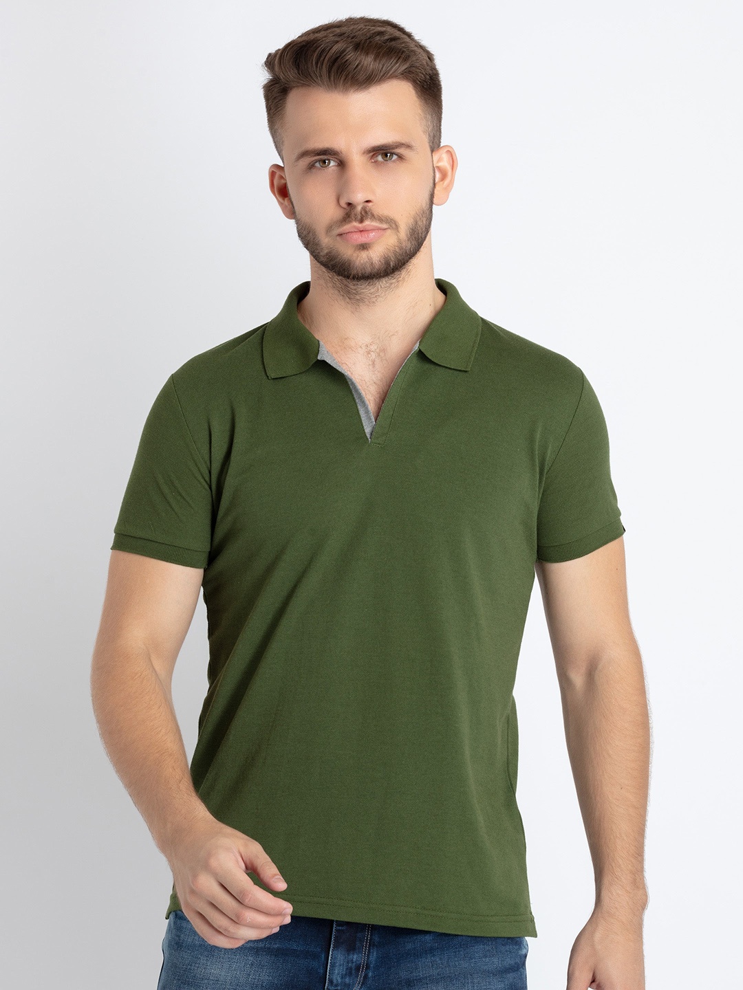 

Status Quo Men Olive Green Solid Slim Fit Polo Collar T-shirt