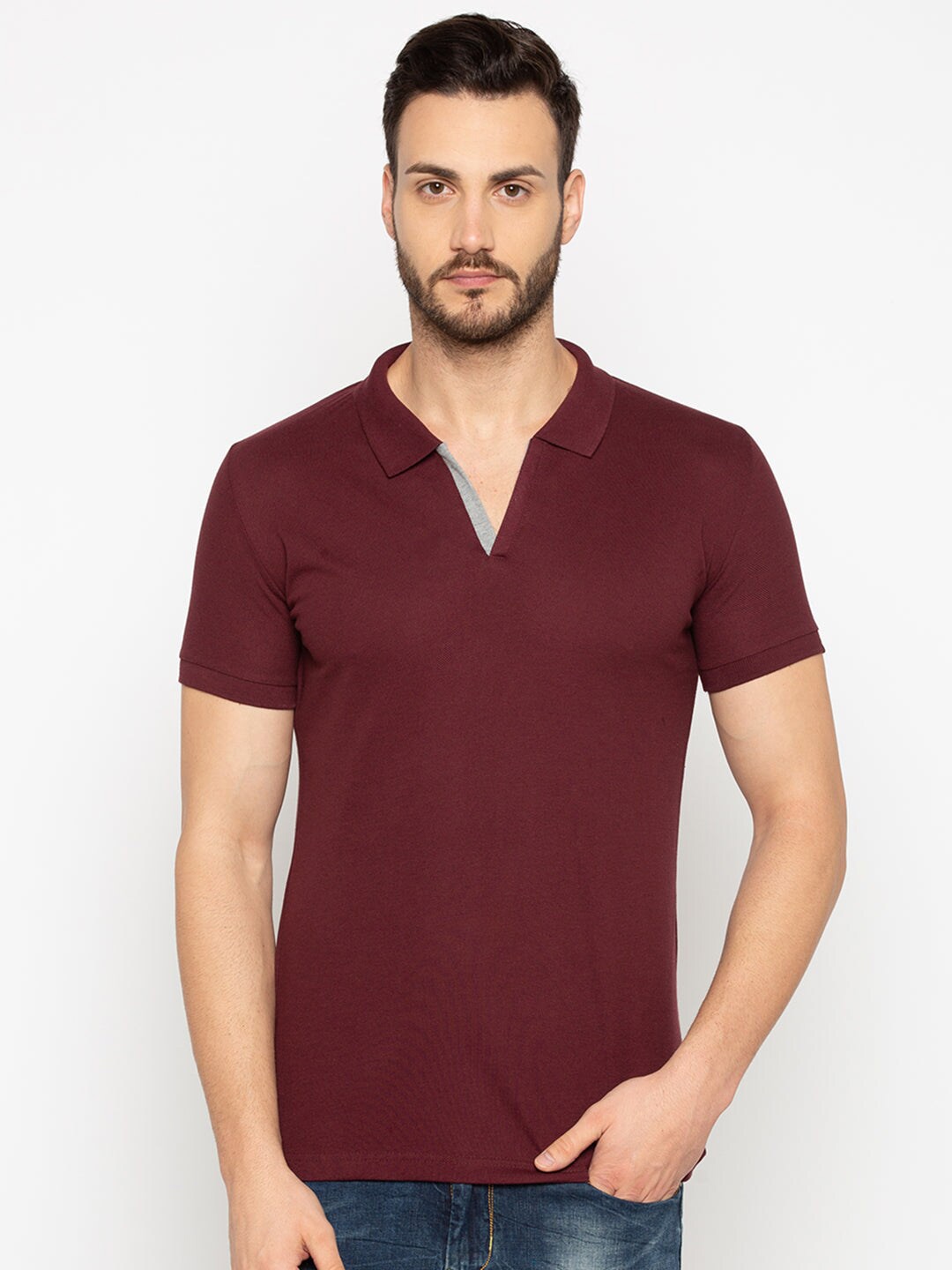 

Status Quo Men Maroon Solid Polo Collar T-shirt