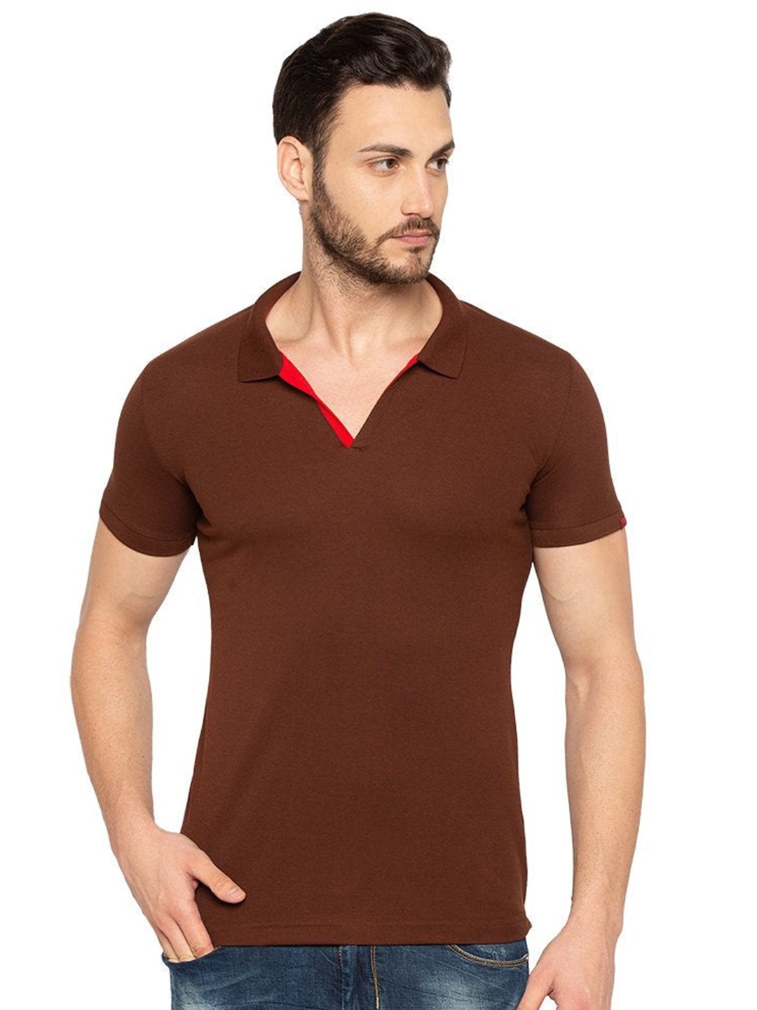 

Status Quo Men Brown Solid T-shirt