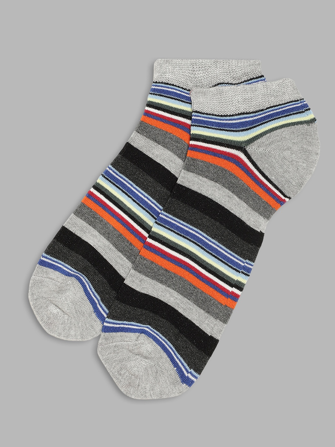 

LINDBERGH Men Grey & Black Striped Socks