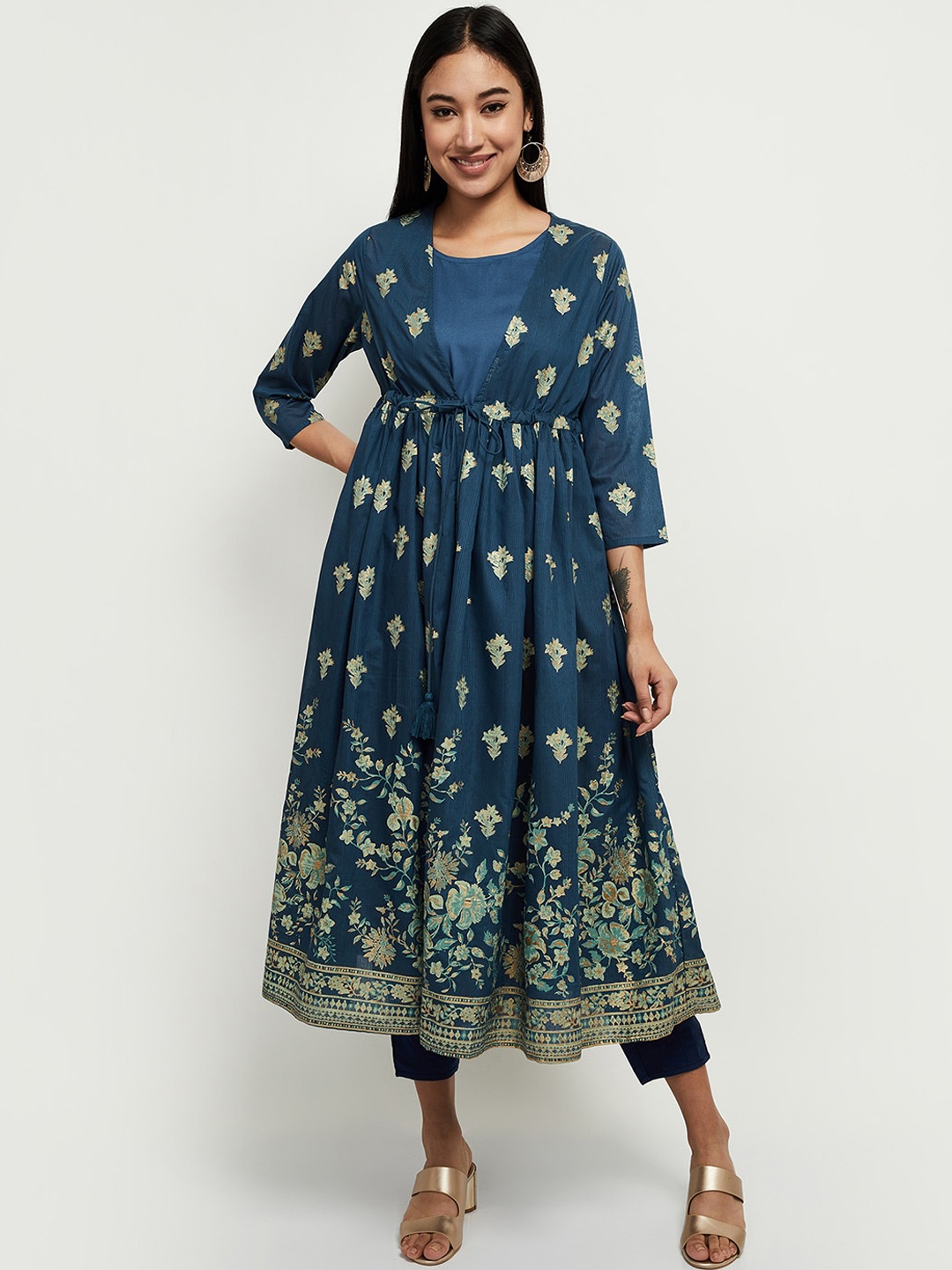 

max Women Navy Blue Floral Printed Kurta