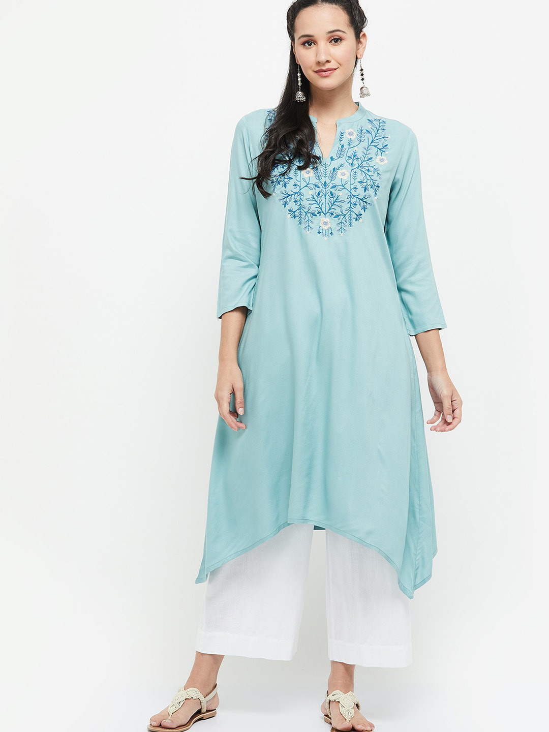 

max Women Blue Floral Embroidered Thread Work Kurta