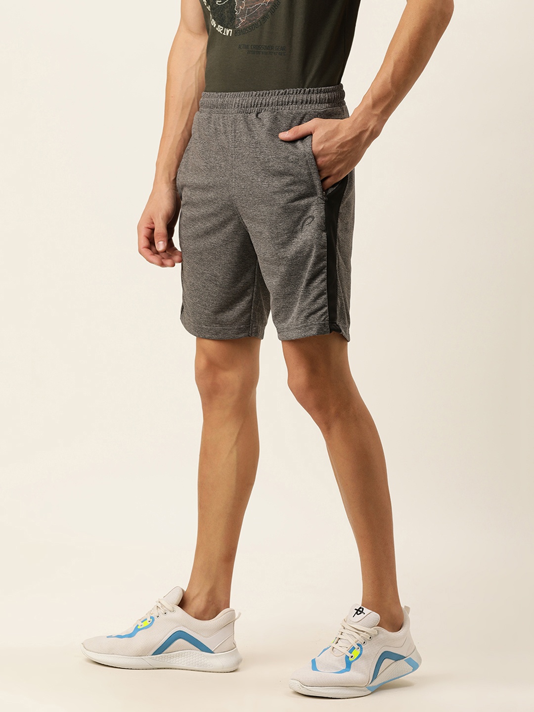 

Proline Active Men Grey Melange Solid Rapid-Dry Sports Shorts With Side Stripes