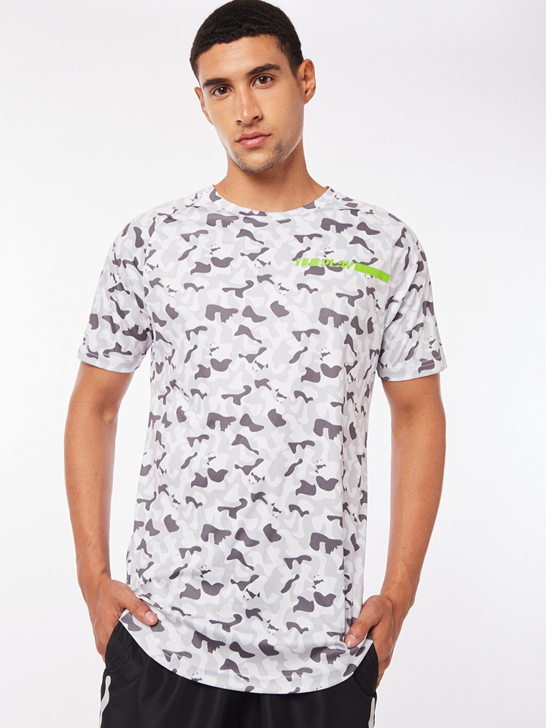 

Bewakoof X Play Men White & Charcoal Camouflage Printed Training T-shirt