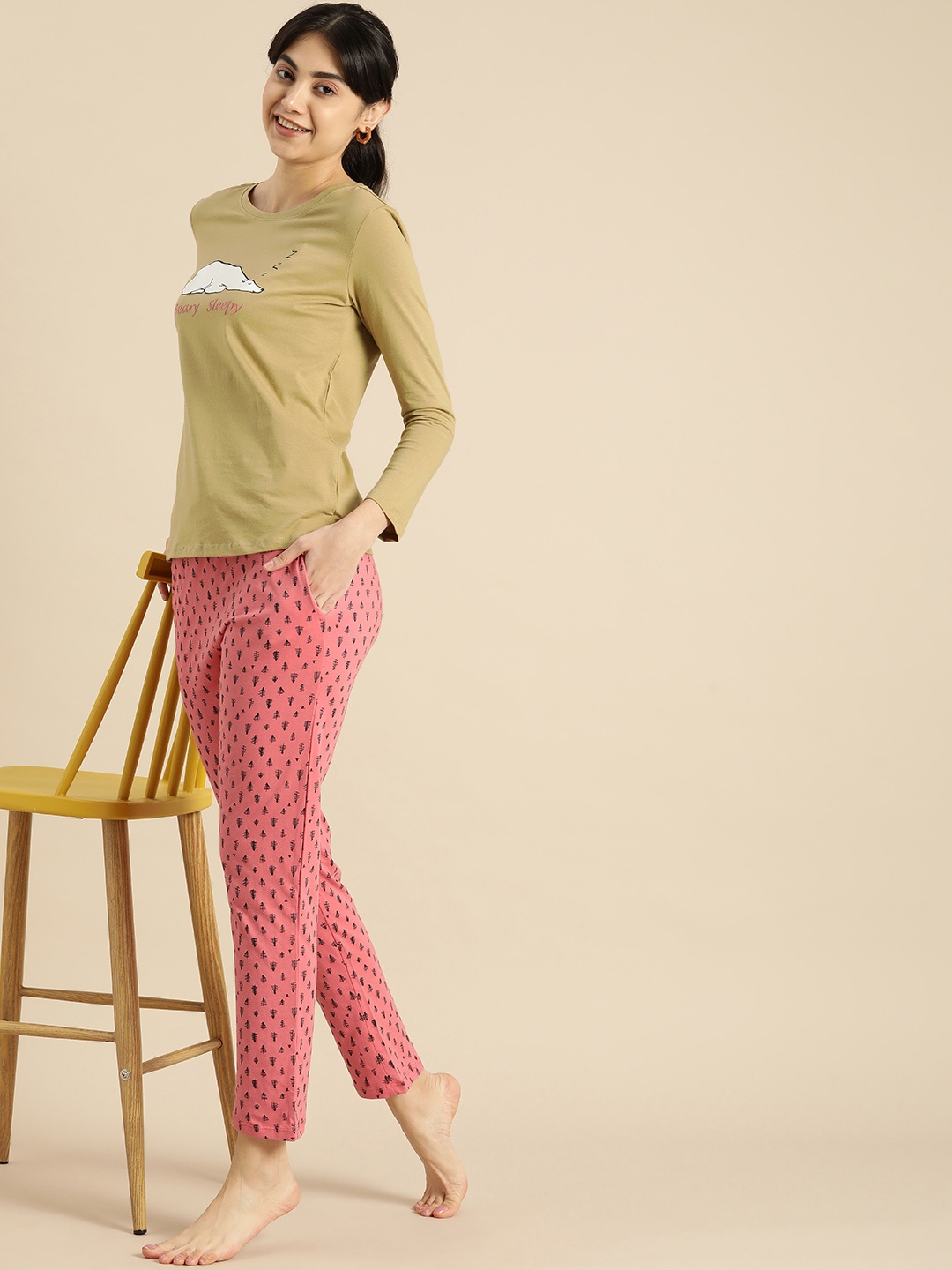 

Dreamz by Pantaloons Women Rose & Olive Green Printed Pure Cotton Night suit