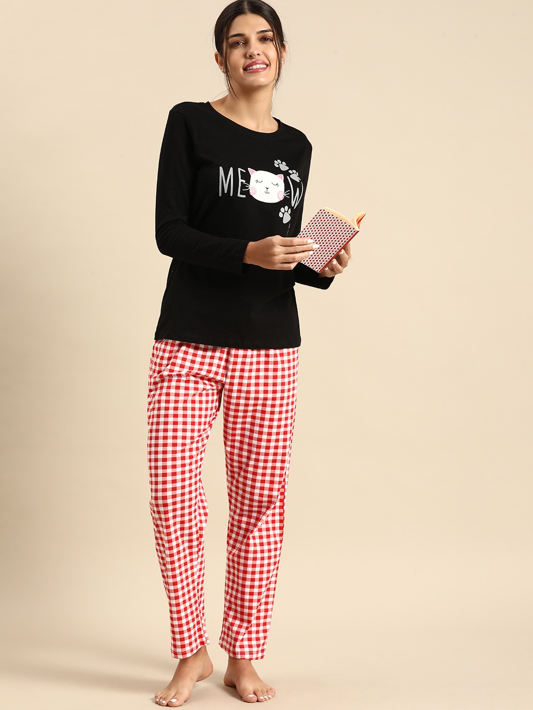 

Dreamz by Pantaloons Black & Red Printed Pure Cotton Night suit