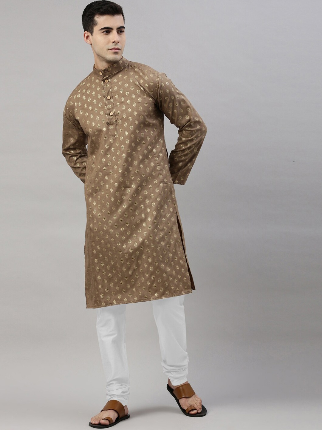 

ORUS Men Grey Floral Printed Kurta with Pyjamas