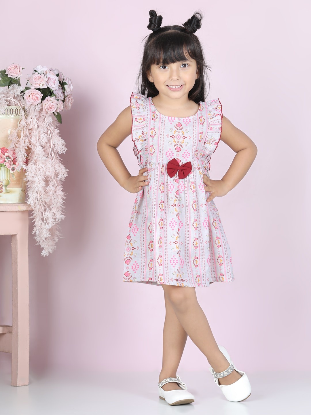 

Cutiekins Girls White & Pink Floral Printed Ruffled Dress