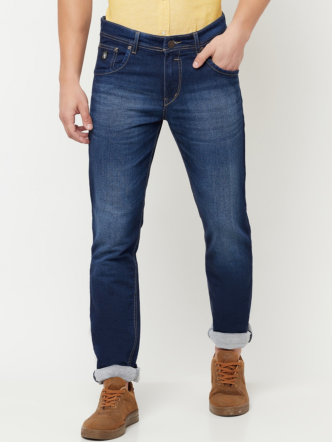 

Cantabil Men Blue Light Fade Jeans