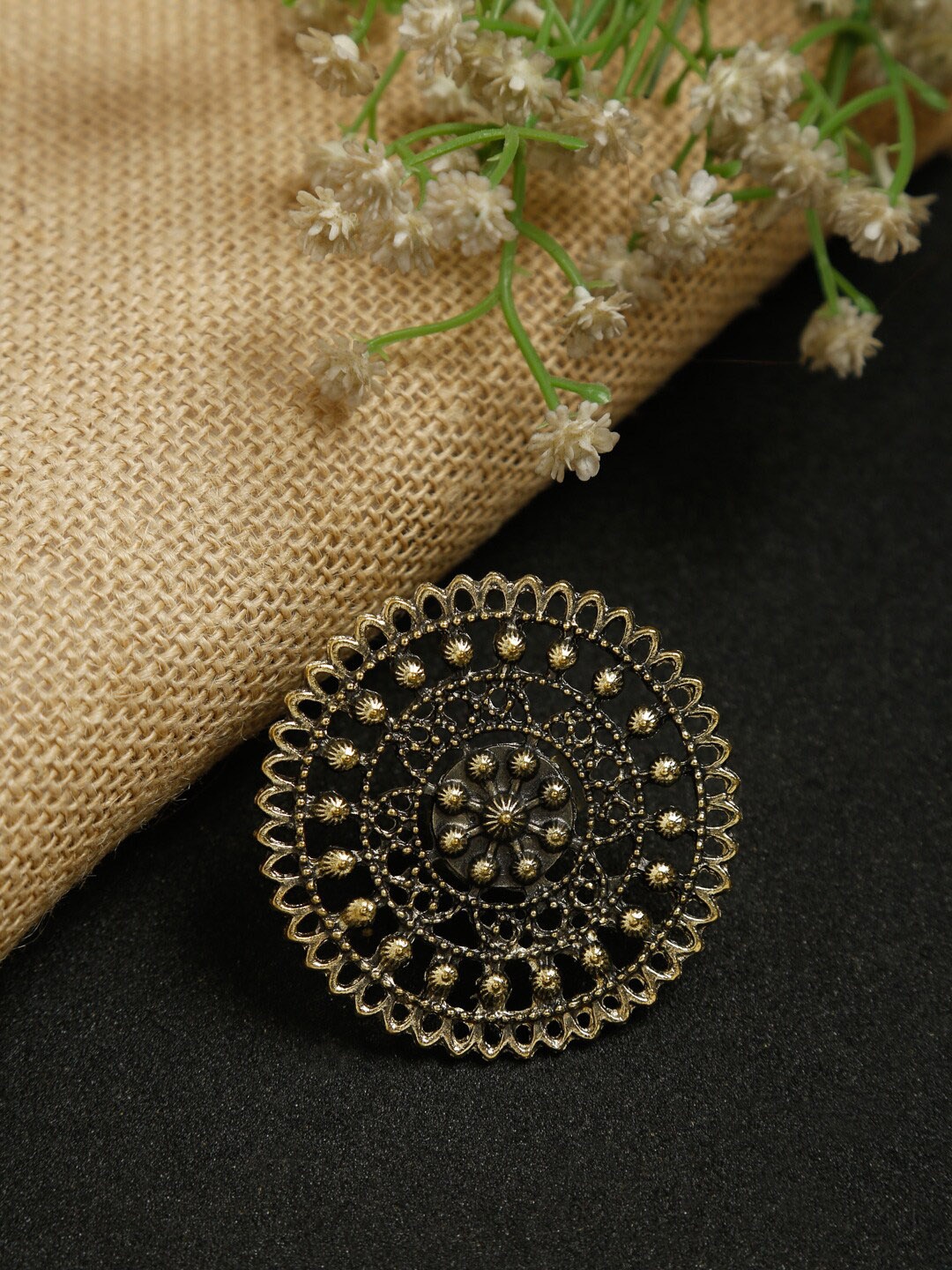 

NEUDIS Women Oxidised Gold-Toned Finger Ring