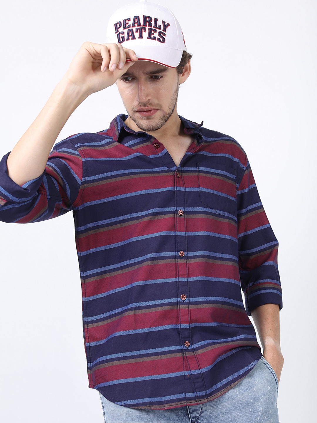 

HIGHLANDER Men Navy Blue & Red Slim Fit Striped Casual Shirt