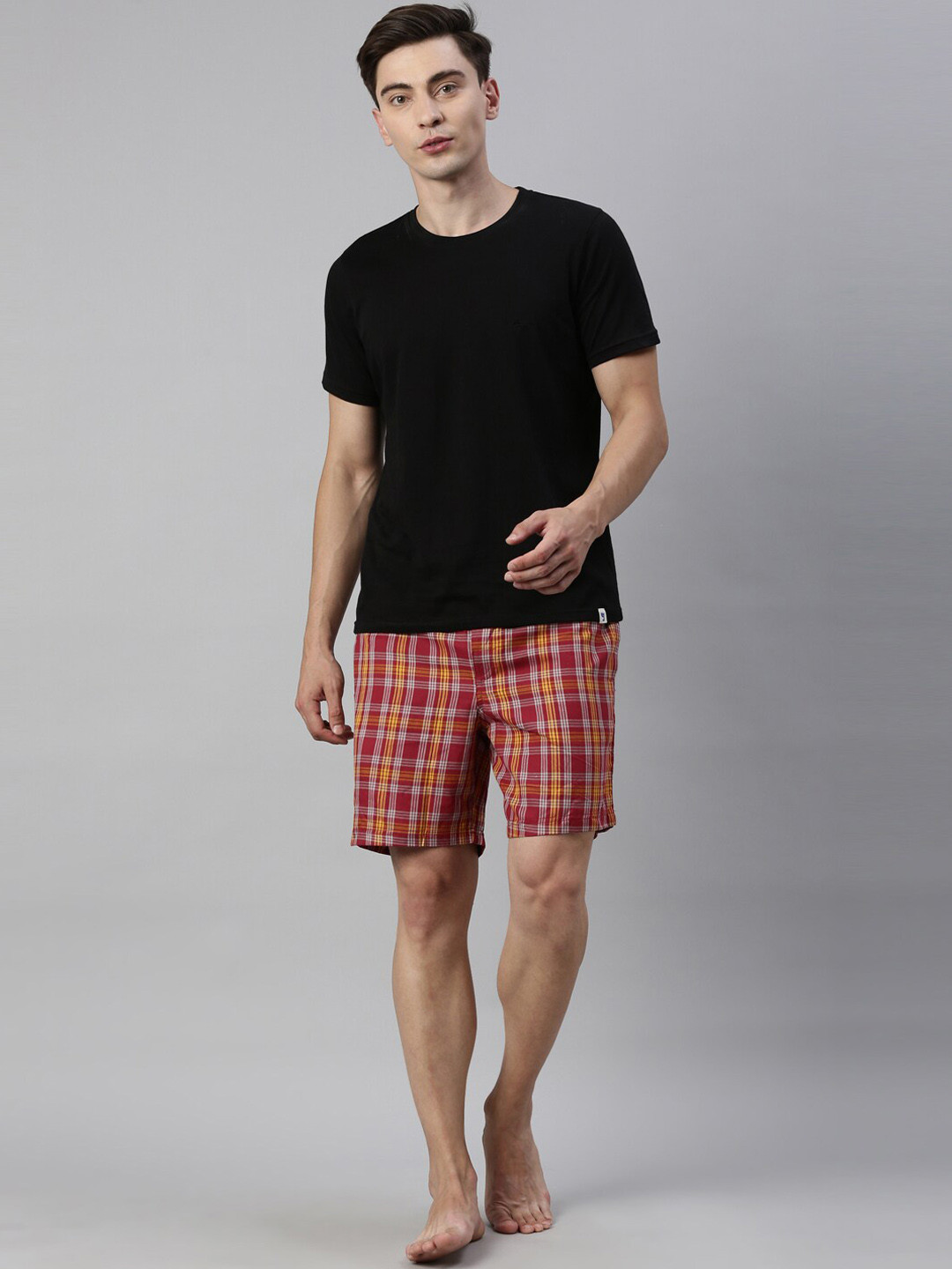 

Joven Men Black & Red Printed Pure Cotton Night suit