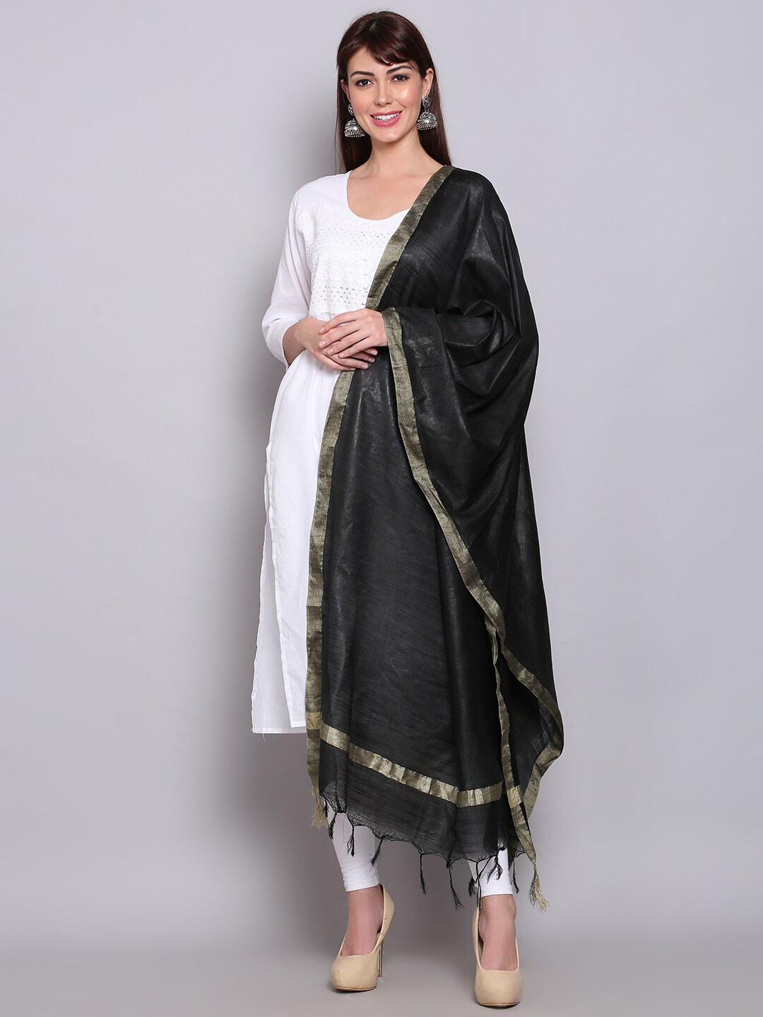 

Miaz Lifestyle Black & Green Pure Cotton Bandhani Dupatta