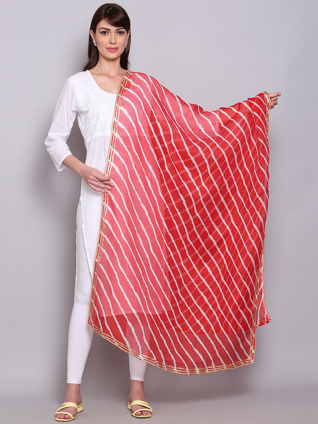 

Miaz Lifestyle Red & White Printed Organza Leheriya Dupatta with Gotta Patti