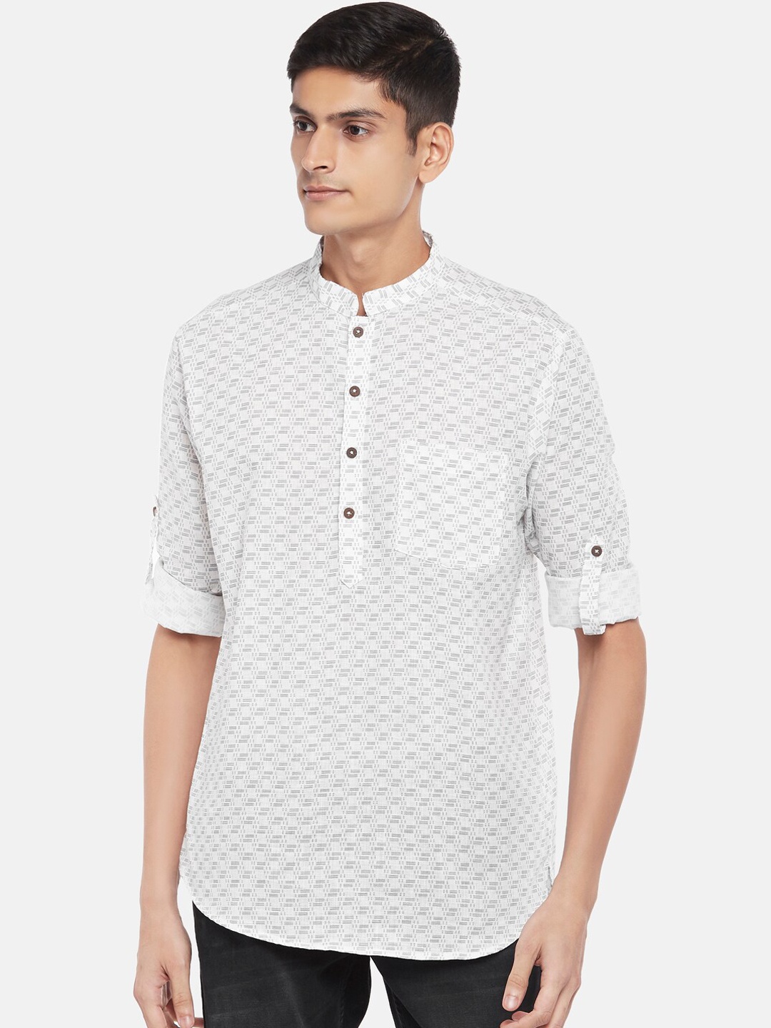 

indus route by Pantaloons Men Off White Printed Kurta