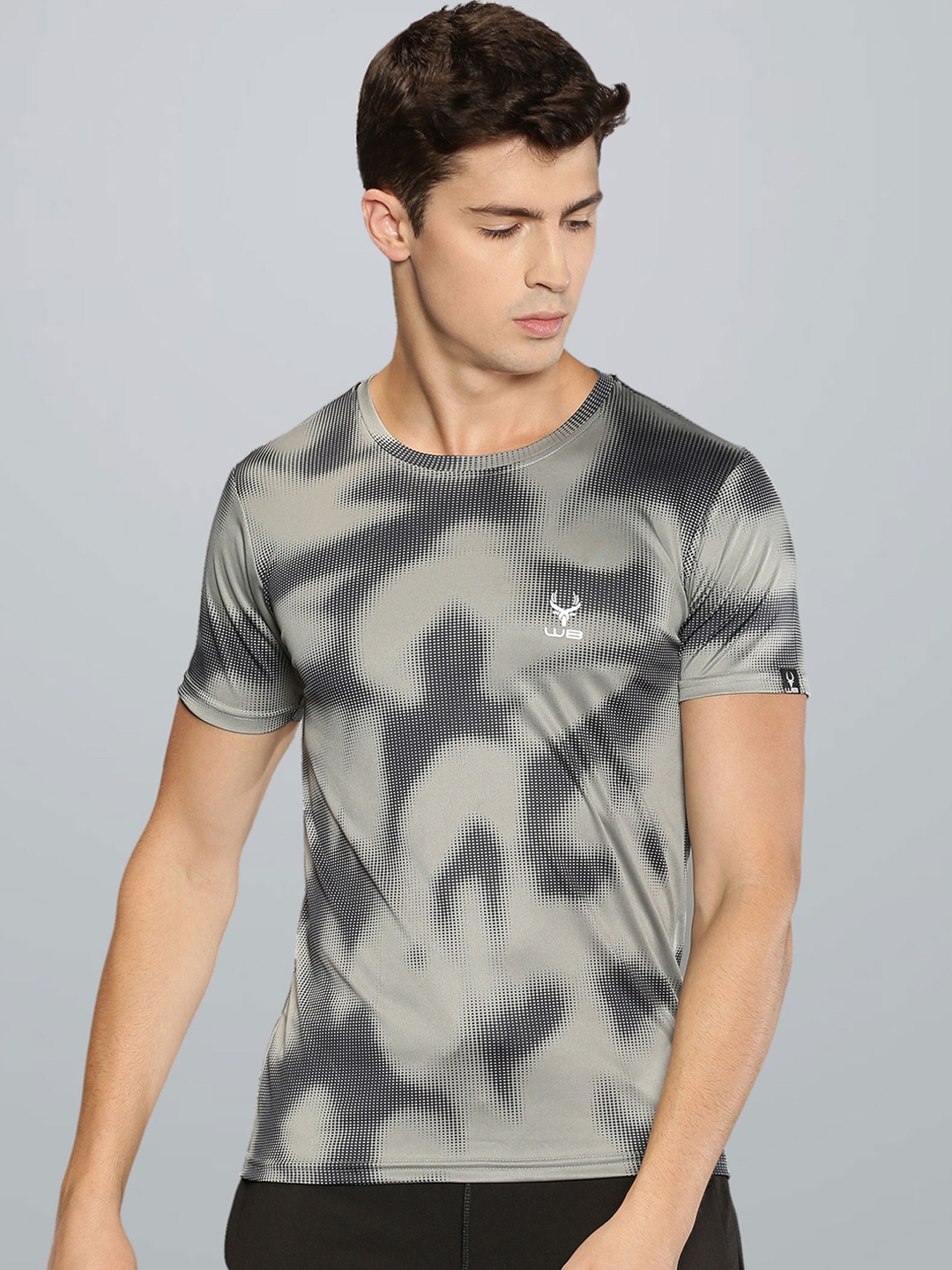 

Wildbrocket Men Grey Printed Slim Fit Dry Fit Training or Gym T-shirt