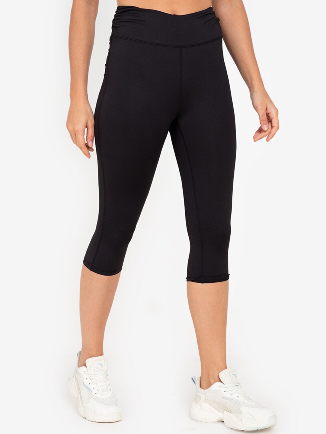 

ZALORA ACTIVE Women Black Gathered Waist Capri Tights