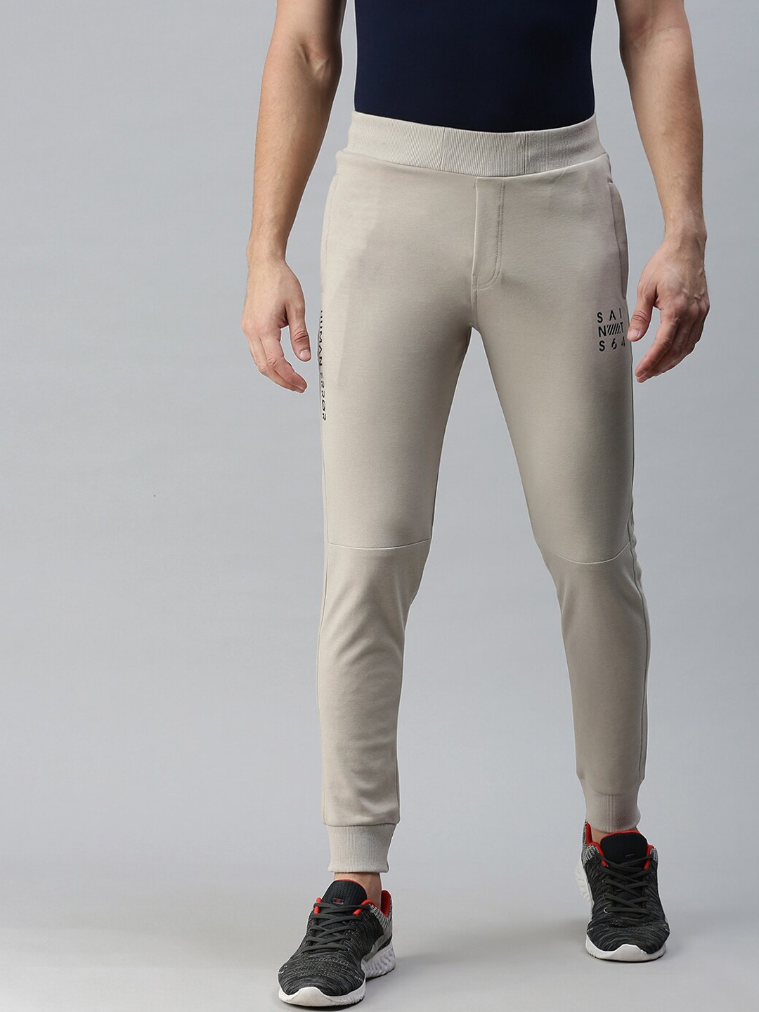 

SHOWOFF Men Beige Solid Slim-Fit Cotton Joggers