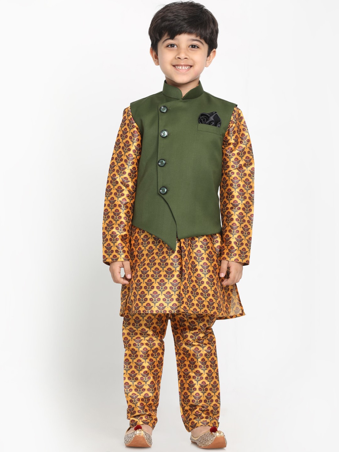 

VASTRAMAY Boys Yellow Kurta with Salwar