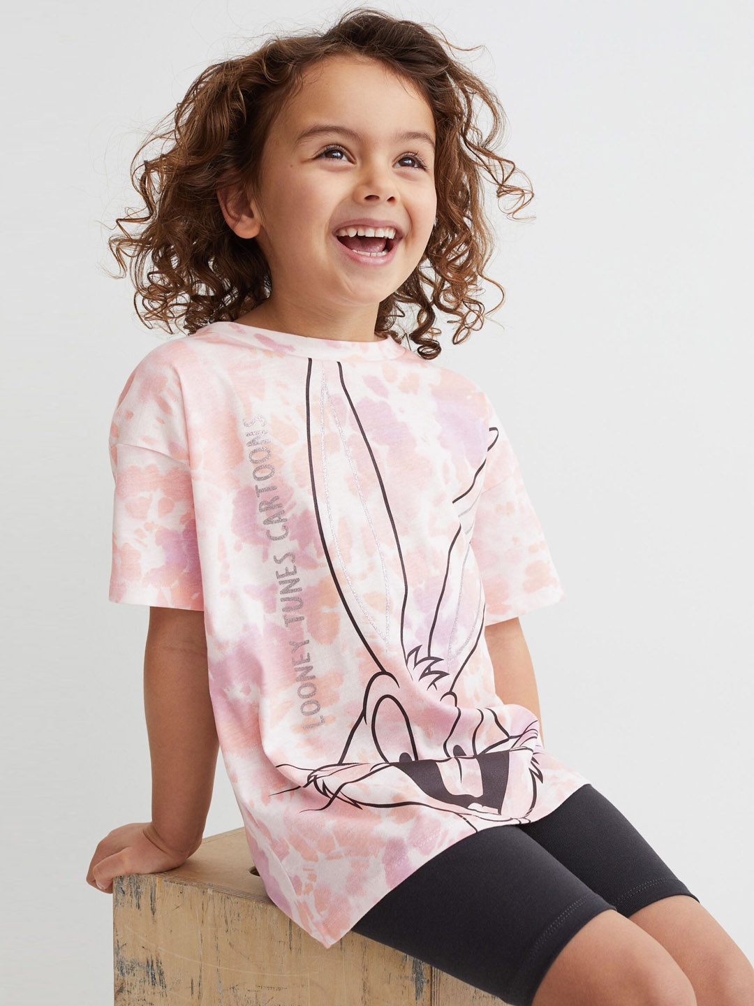 

H&M Girls Black Looney Tunes 2-Piece Printed Set