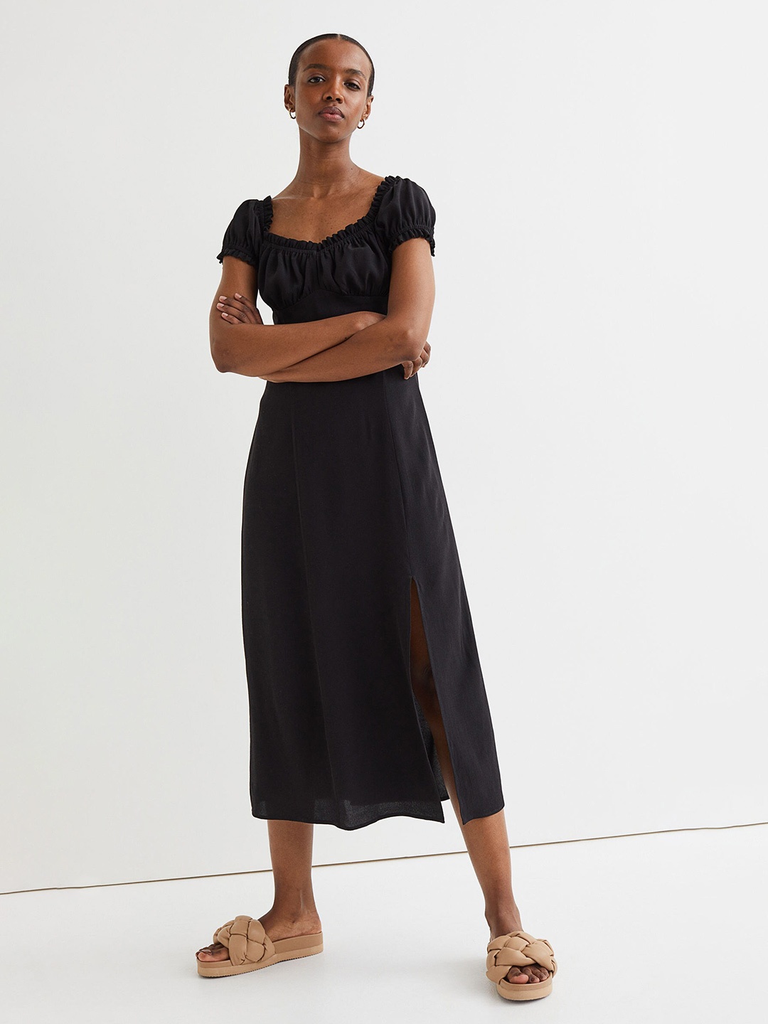 

H&M Black Puff-Sleeved Dress
