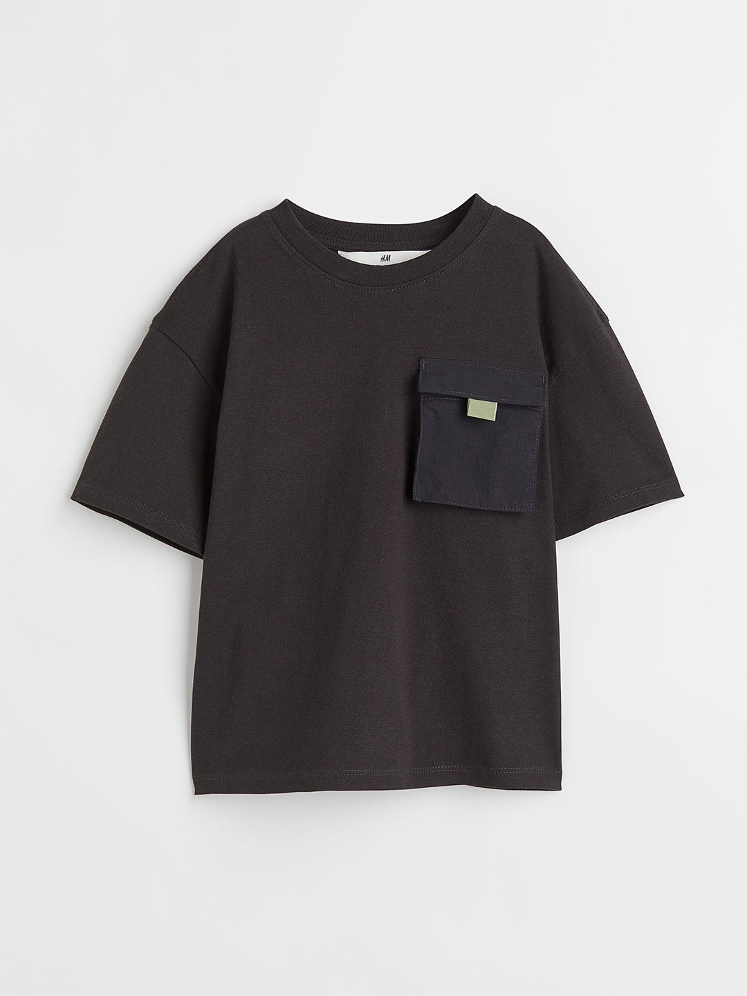 H&M Boys Black Solid Oversized Pocket-Detail T-shirt