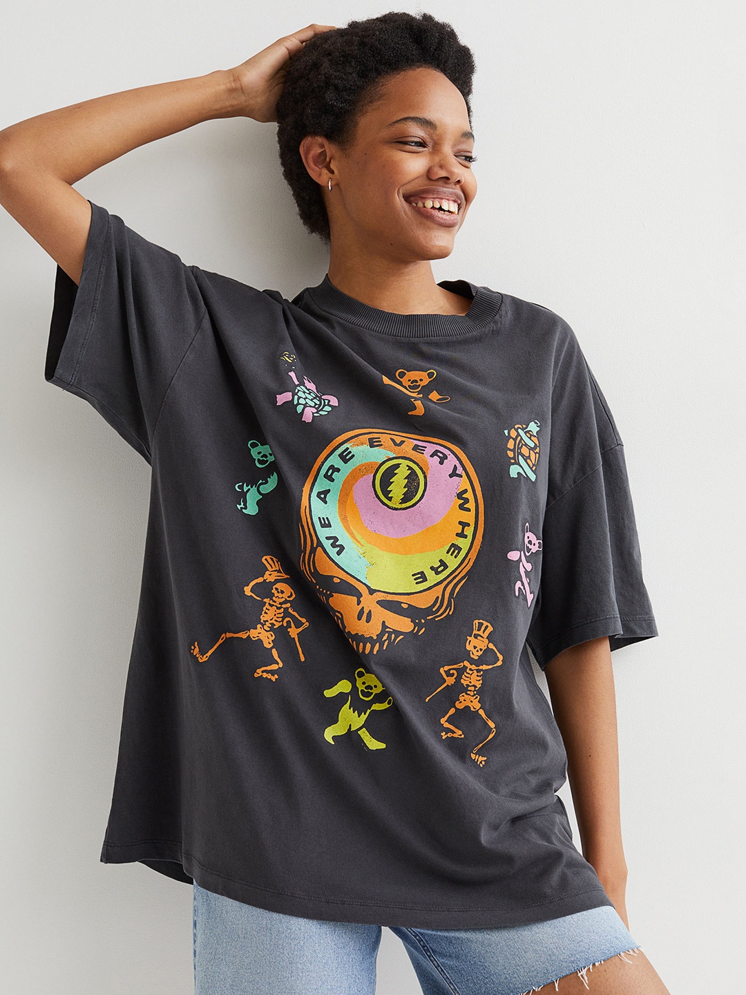

H&M Boys Black Printed T-shirt
