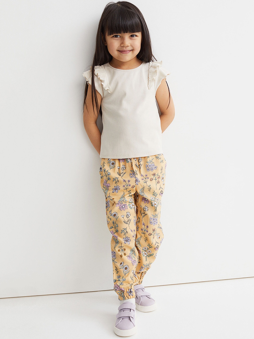 

H&M Girls Yellow Printed Woven Joggers