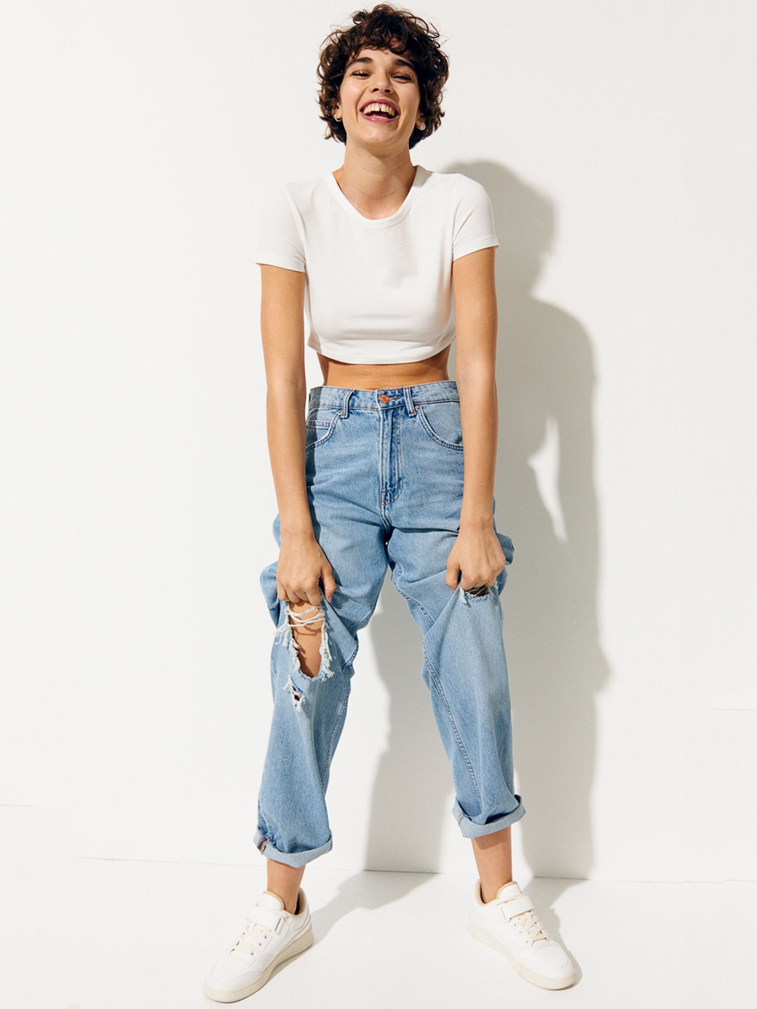 

H&M Women Blue 90s Baggy Ultra High Waist Jeans