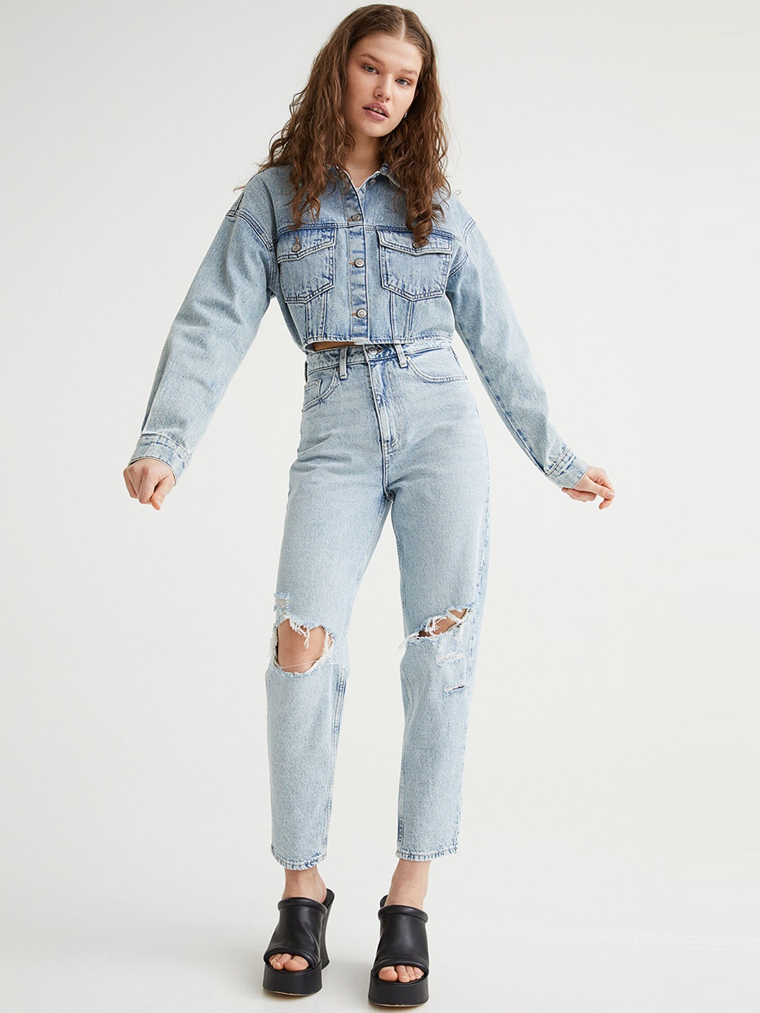 

H&M Women Blue Mom Loose Fit Ultra High Jeans