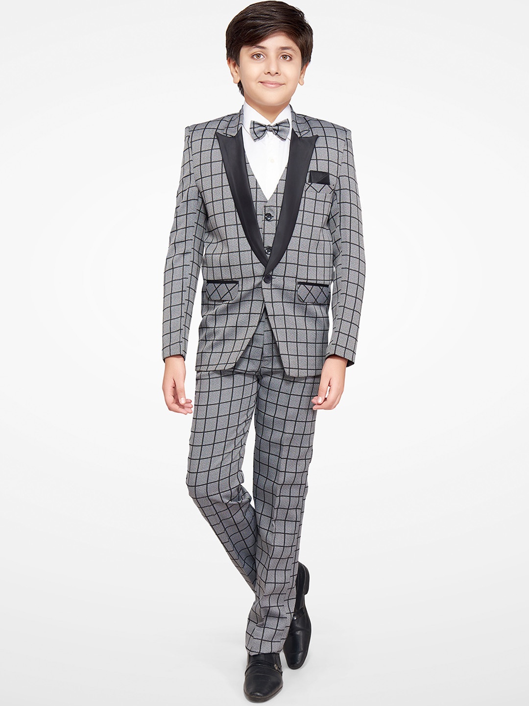 

Jeetethnics Boys Grey Checked Suit with Waistcoat & Shirt