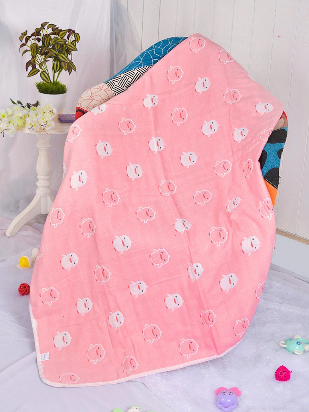 

POPLINS Pink & White Cartoon Characters AC Room 300 GSM Single Bed Blanket