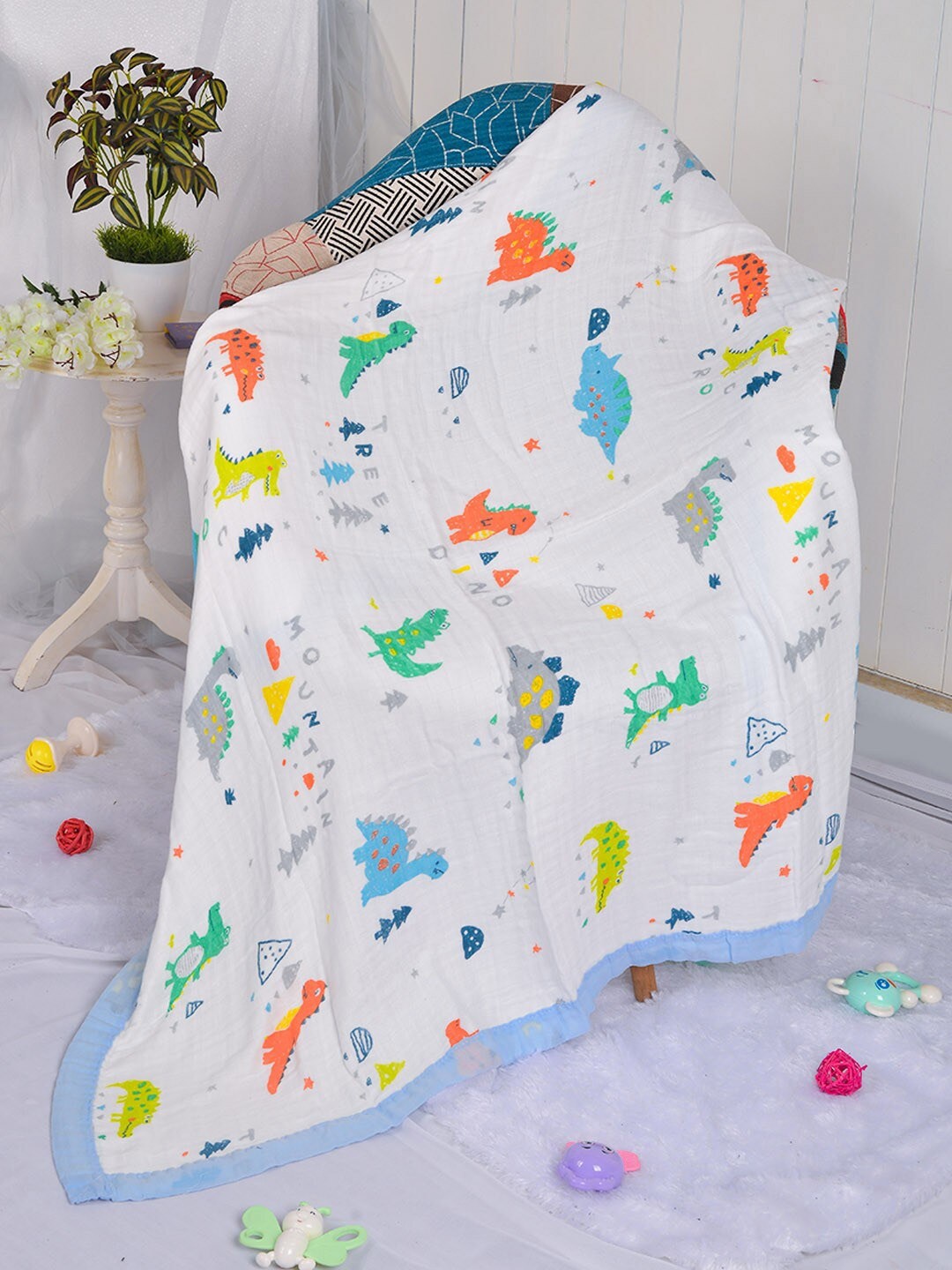 

POPLINS Kids White & Blue Cartoon Characters AC Room 300 GSM Single Bed Blanket