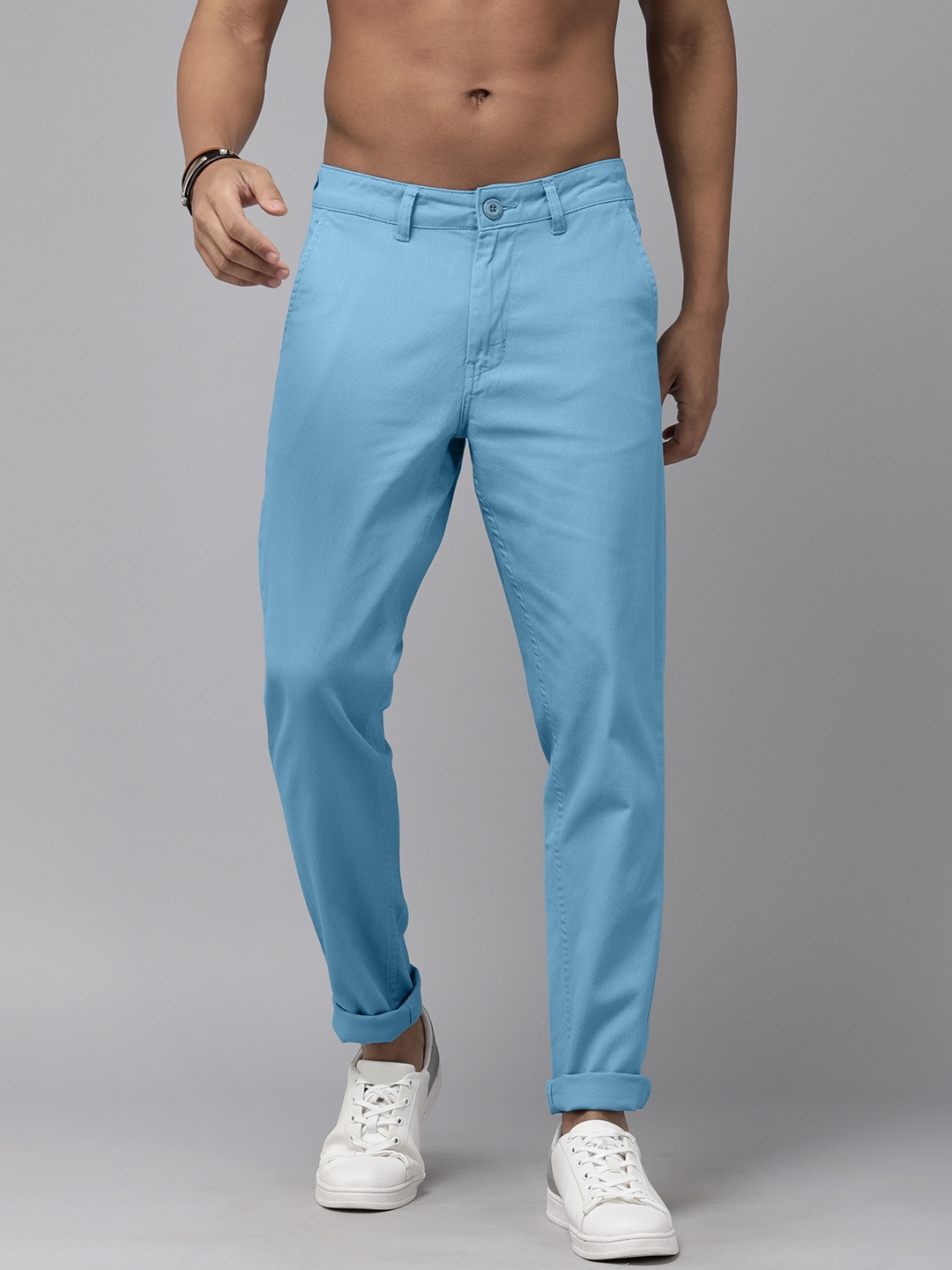 

The Roadster Lifestyle Co Men Blue Slim Fit Chinos