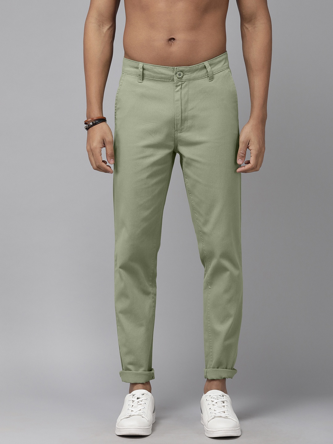 

The Roadster Lifestyle Co Men Olive Green Slim Fit Chinos