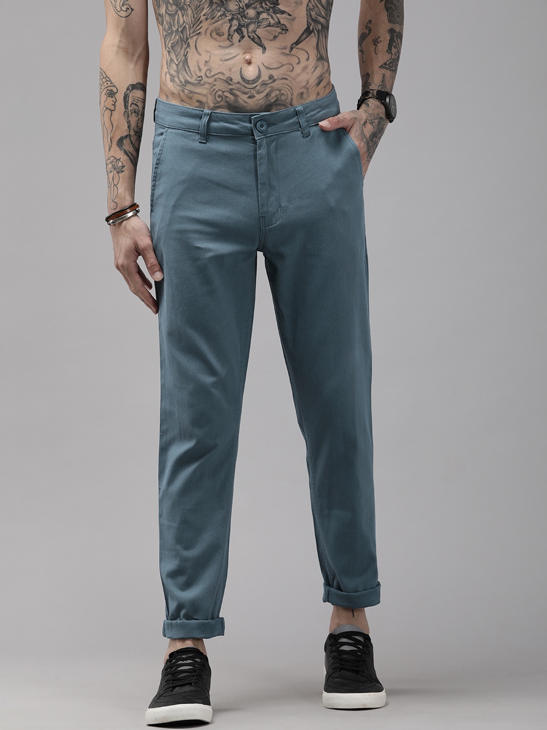 

The Roadster Lifestyle Co Men Blue Chinos Trousers