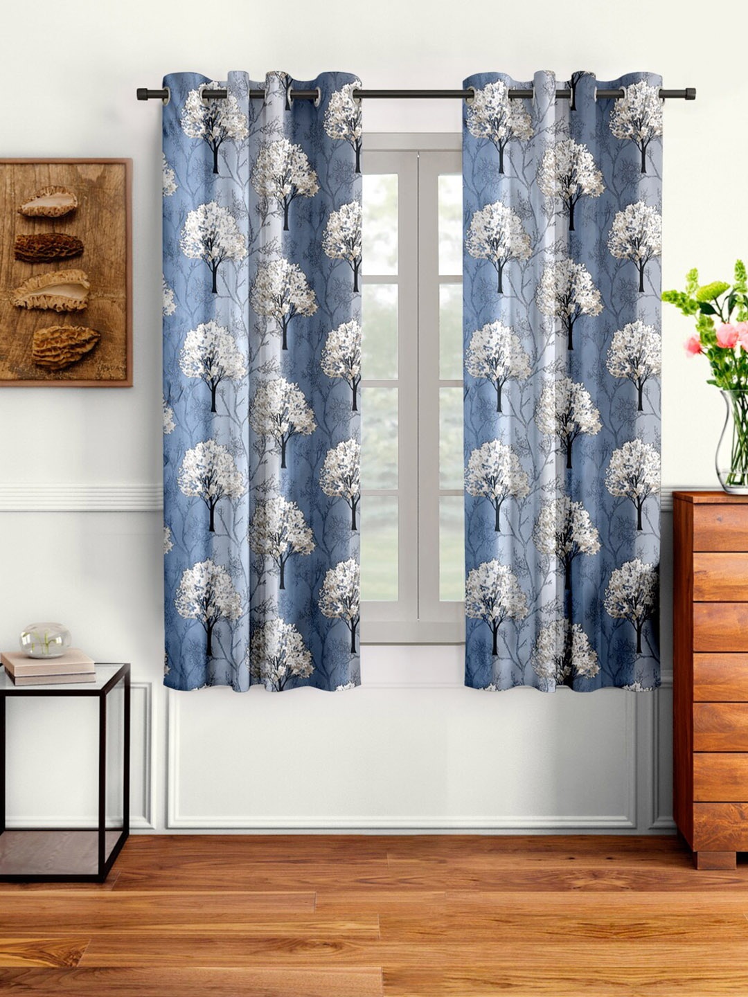 

Cortina Blue & White Set of 2 Ethnic Motifs Window Curtains