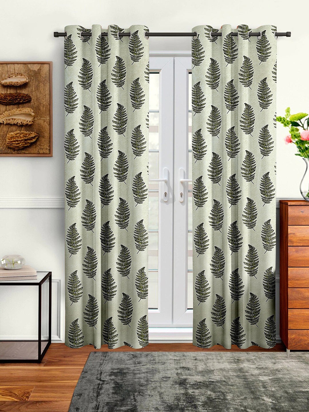 

Cortina Green & Black Set of 2 Floral Door Curtain